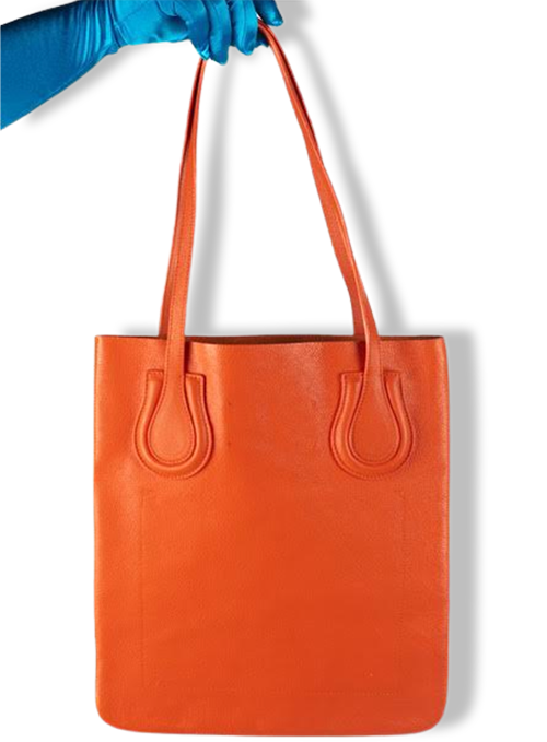 I don't know about you, but I need to be walking around with a mandarin orange tote that says 