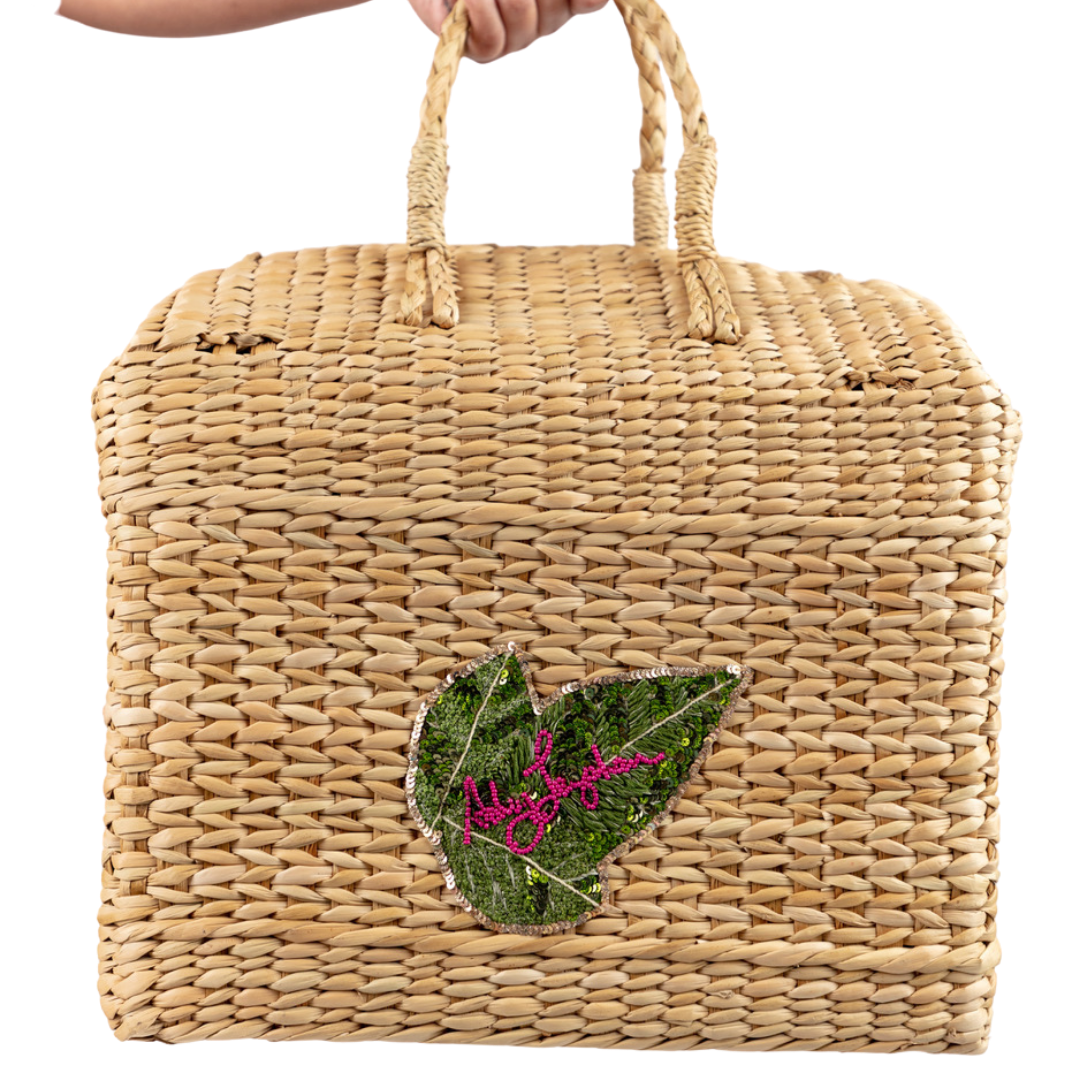 MAAAJOR POONTANG!  A tisket, a tasket...this is one fun, happy Basket... I collect lil' baskets and totes and I thought this would be so fun for a picnic, boating or the market, or any type of wildness you might like a basket for...